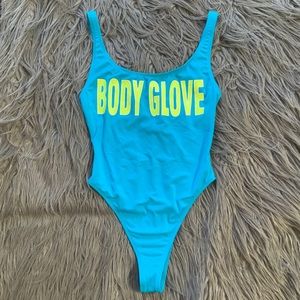 BODY GLOVE one piece swimsuit